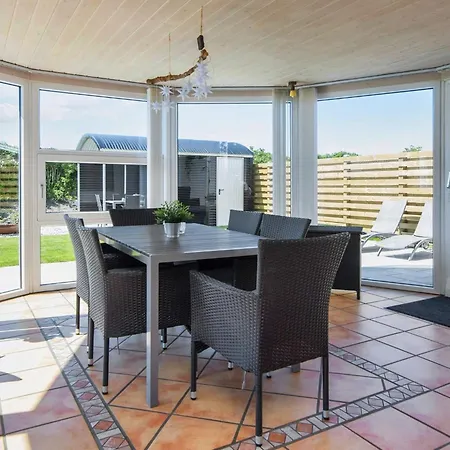 Holiday home Three-bedroom In Hemmet 68 *